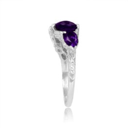 Top Side View Prong-Set Amethysts Set in Platinum 15306