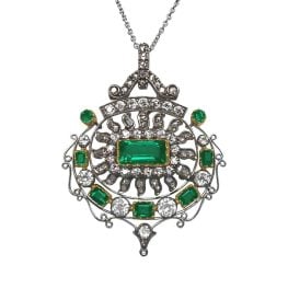 center 1.20 carat Gubelin certified Colombian emerald Berthoud Necklace AL103